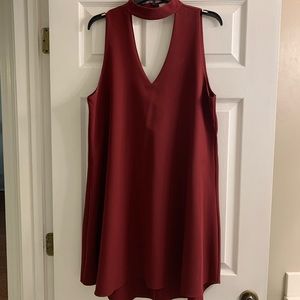 Gianni Bini Burgundy Sleeveless Dress